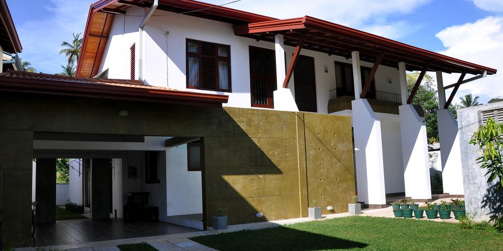 Harris Villa Hikkaduwa Habitación foto